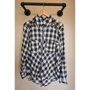 Free People buffalo plaid cutout shoulder snap button shirt‎ size small